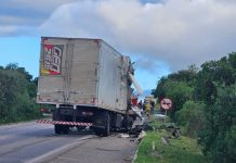 Caminhoneiro embriagado mata PRF e passageiro de caminhão na BR-293/RS