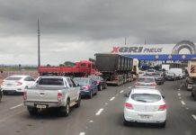 Filas extensas em pedágios no Paraná são tema de discussão em Brasília (DF) Filas extensas em pedágios no Paraná são tema de discussão em Brasília (DF)