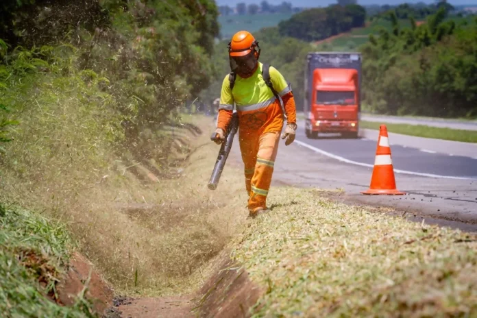 Concessionária paulista realiza obras de conservação no interior do estado Concessionária paulista realiza obras de conservação no interior do estado