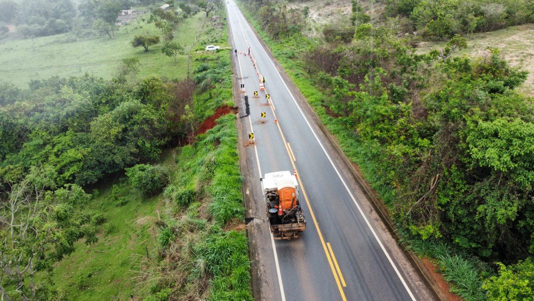 Tráfego na MG-190, região do Alto Paranaíba, deve ser liberado em 60 dias Tráfego na MG-190, região do Alto Paranaíba, deve ser liberado em 60 dias