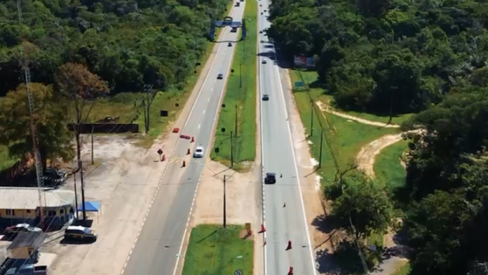 Rodovia BR-316/PA recebe serviços de revitalização em mais de 130 km, entre Benevides e Capanema, no estado do Pará. Rodovia BR-316/PA recebe serviços de revitalização em mais de 130 km, entre Benevides e Capanema, no estado do Pará.