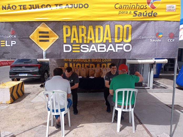 Ação de saúde atende a caminhoneiros na BR-101/SC, em Maracajá Ação de saúde atende a caminhoneiros na BR-101/SC, em Maracajá