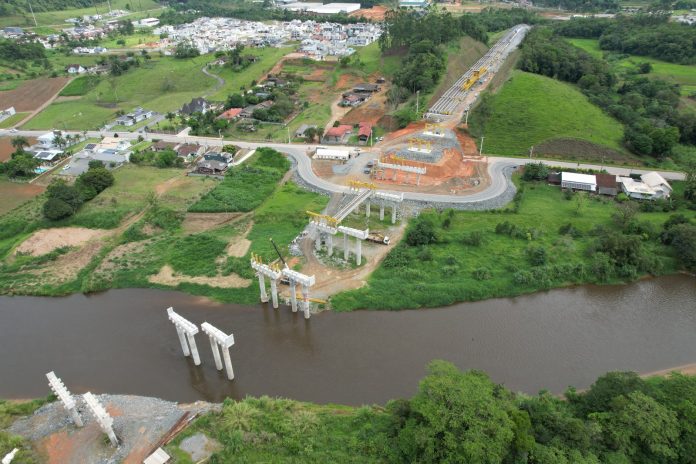 Duplicação da BR-280/SC irá "disciplinar" o tráfego entre Francisco do Sul e Jaraguá do Sul Duplicação da BR-280/SC irá "disciplinar" o tráfego entre Francisco do Sul e Jaraguá do Sul