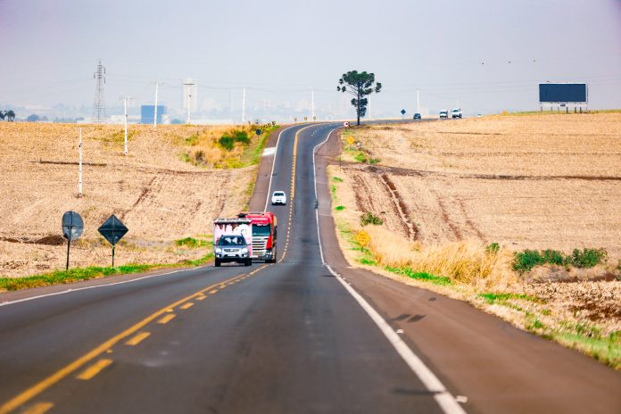 CCR vence leilão do Lote 3 de Rodovias do Paraná com desconto de 26,6% CCR vence leilão do Lote 3 de Rodovias do Paraná com desconto de 26,6%