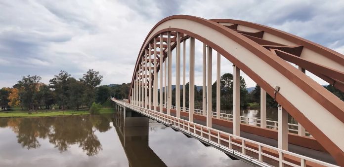 Rodovias estaduais do Paraná recebem R$ 920 milhões de investimentos Rodovias estaduais do Paraná recebem R$ 920 milhões de investimentos