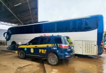 Ônibus clandestino é apreendido na BR-163/MT por transporte irregular entre MT e MA Ônibus clandestino é apreendido na BR-163/MT por transporte irregular entre MT e MA