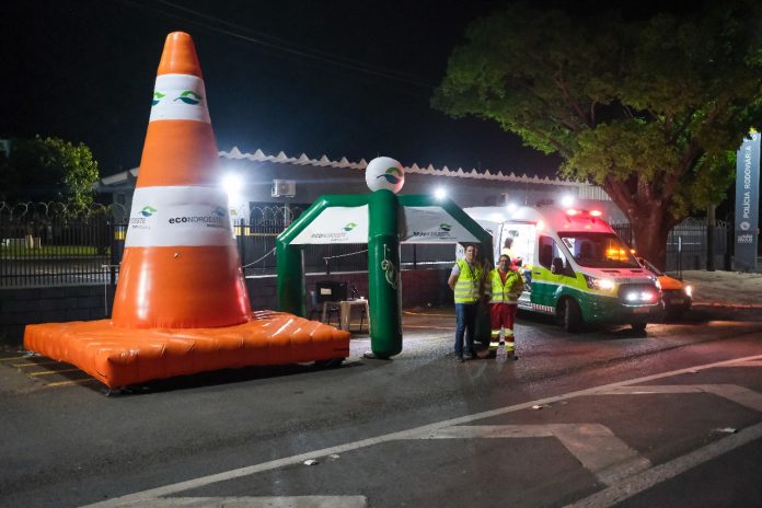 Ações de segurança orientam caminhoneiros na SP-310, nesta sexta (24) Ações de segurança orientam caminhoneiros na SP-310, nesta sexta (24)