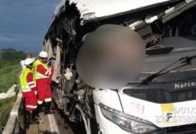 Acidente com micro-ônibus na Via Dutra deixa 2 mortos, em Seropédica (RJ) Acidente com micro-ônibus na Via Dutra deixa 2 mortos, em Seropédica (RJ)