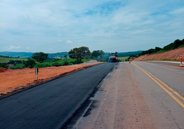 Obras de recuperação na MG-167, no Sul de Minas, devem ser concluídas em junho Obras de recuperação na MG-167, no Sul de Minas, devem ser concluídas em junho