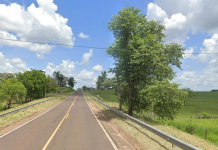 Obras alteram o tráfego em estrada vicinal, em Piquerobi (SP) Obras alteram o tráfego em estrada vicinal, em Piquerobi (SP)
