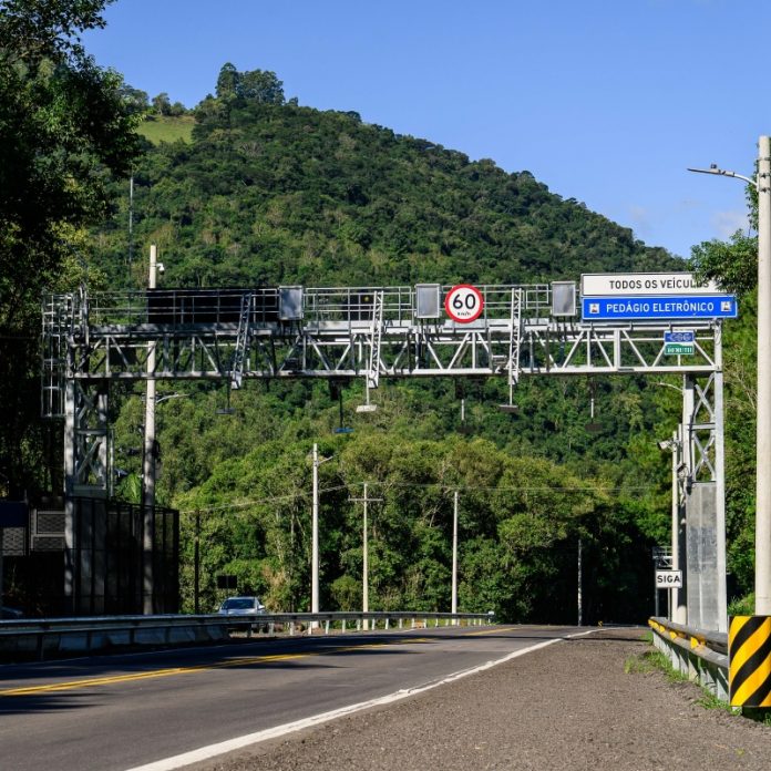 Pedágios free flow da Caminhos da Serra Gaúcha têm reajustes neste sábado (1º/2) Pedágios free flow da Caminhos da Serra Gaúcha têm reajustes neste sábado (1º/2)