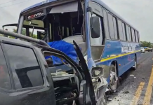 Acidente na BR-316/PI, entre camionete e ônibus, deixa um homem morto Acidente na BR-316/PI, entre camionete e ônibus, deixa um homem morto