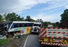 Motorista de ônibus da Eucatur fica gravemente ferido em colisão contra carreta na BR-070/MT, em Cáceres Motorista de ônibus da Eucatur fica gravemente ferido em colisão contra carreta na BR-070/MT, em Cáceres