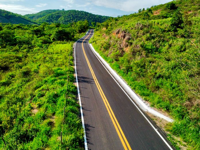 Mais de 2 mil quilômetros de vias estaduais mineiras são recuperadas, entre 2023 e 2024 Mais de 2 mil quilômetros de vias estaduais mineiras são recuperadas, entre 2023 e 2024