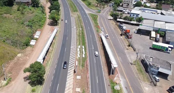 Construção de passarela na BR-386/RS alteram o tráfego, nesta quinta (16)