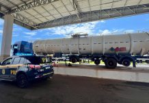 VÍDEO: Carreta-tanque em mau estado de conservação é apreendia na BR-158/PR VÍDEO: Carreta-tanque em mau estado de conservação é apreendia na BR-158/PR