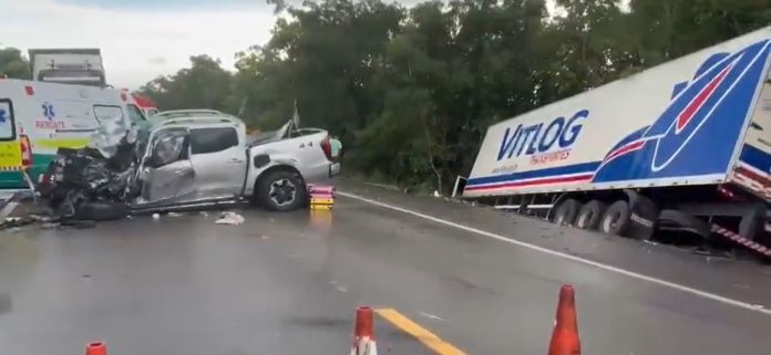 VÍDEO: Seis pessoas morrem nas rodovias federais goianas, nesse fim de semana VÍDEO: Seis pessoas morrem nas rodovias federais goianas, nesse fim de semana
