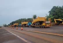 VÍDEO: Comboio de três carretas é apreendido na BR-364/GO por documentação irregular VÍDEO: Comboio de três carretas é apreendido na BR-364/GO por documentação irregular