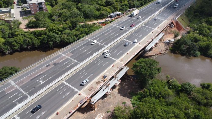 Freeway (BR-290/RS) será interditada nesta terça (4), a partir das 21h, para obras Freeway (BR-290/RS) será interditada nesta terça (4), a partir das 21h, para obras