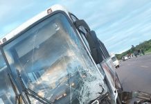 Colisão entre ônibus e carro na BR-290/RS deixa um morto, em Eldorado do Sul Colisão entre ônibus e carro na BR-290/RS deixa um morto, em Eldorado do Sul