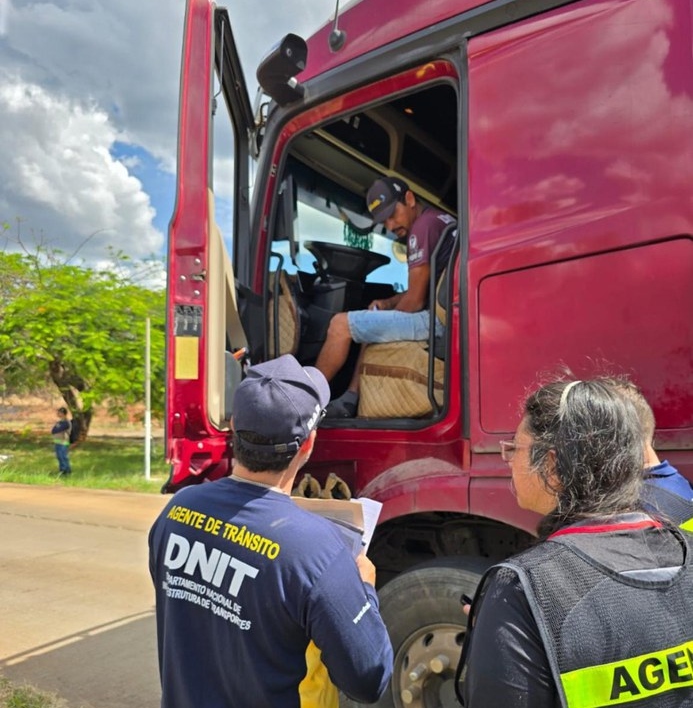 Novos agentes de trânsito reforçam a fiscalização nas rodovias federais Novos agentes de trânsito reforçam a fiscalização nas rodovias federais