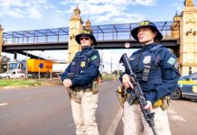 ‘Operação Atena’ é realizada apenas com policiais femininas, em Londrina (PR) 'Operação Atena' é realizada apenas com policiais femininas, em Londrina (PR)