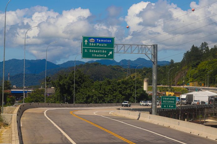 Serviços no viaduto de acesso ao Contorno Norte, em SP, alteram o tráfego, nesta terça (25) Serviços no viaduto de acesso ao Contorno Norte, em SP, alteram o tráfego, nesta terça (25)
