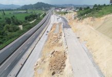 Detonação de rochas na BR-101/SC altera o tráfego, em Capivari de Baixo, nesta terça (11) Detonação de rochas na BR-101/SC altera o tráfego, em Capivari de Baixo, nesta terça (11)