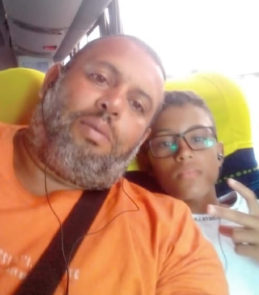 Ônibus da 1001 com 17 multas cai em ribanceira na Dutra e deixa 1 morto e 25 feridos
