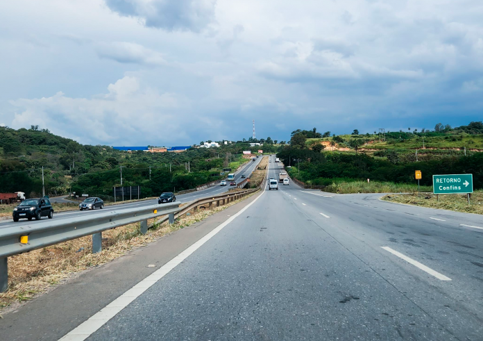 MG-424 recebe obras de recuperação no Vetor Norte da Região Metropolitana de BH MG-424 recebe obras de recuperação no Vetor Norte da Região Metropolitana de BH