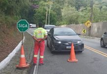 RJ-116 recebe serviços de manutenção na região de Nova Friburgo (RJ) RJ-116 recebe serviços de manutenção na região de Nova Friburgo (RJ)