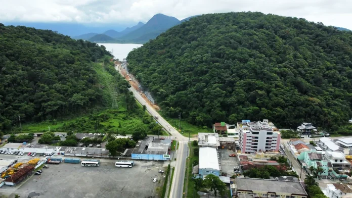 Avenida de acesso ao ferryboat será fechada, nesta segunda (17), para obra na ponte de Guaratuba Avenida de acesso ao ferryboat será fechada, nesta segunda (17), para obra na ponte de Guaratuba
