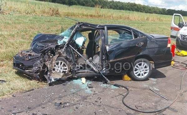 Casal morre em colisão na Via Anhanguera, em Santa Rita do Passa Quatro (SP) Casal morre em colisão na Via Anhanguera, em Santa Rita do Passa Quatro (SP)