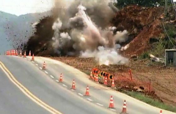 BR-364/MT será interditada, nesta quarta (26), para detonação de rochas BR-364/MT será interditada, nesta quarta (26), para detonação de rochas