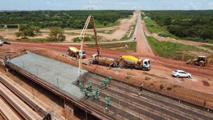 Continuam as obras do Rodoanel de Cuiabá, na BR-163/MT, mas sem prazo de conclusão Continuam as obras do Rodoanel de Cuiabá, na BR-163/MT, mas sem prazo de conclusão
