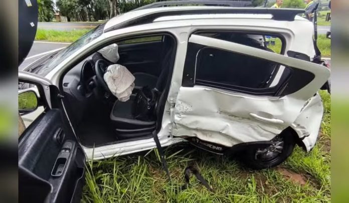 Mulher morre em acidente na Rodovia Engº Thomaz Magalhães (SP-287), em Fartura Mulher morre em acidente na Rodovia Engº Thomaz Magalhães (SP-287), em Fartura
