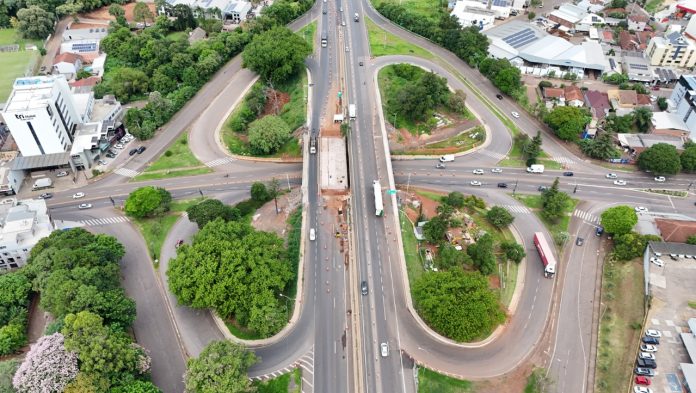 BR-386/RS recebe obras de adequação do viaduto, em Lajeado, nesta terça (18) BR-386/RS recebe obras de adequação do viaduto, em Lajeado, nesta terça (18)