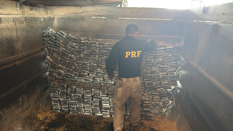Mais de 670 quilos de cocaína são apreendidas na BR-487/PR, em Alto Paraíso