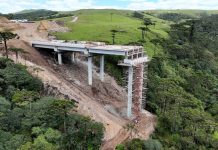 Continuam as obras de implantação da BR-285/RS, em São José dos Ausentes Continuam as obras de implantação da BR-285/RS, em São José dos Ausentes