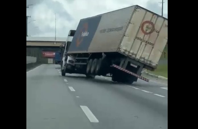 Caminhoneiro sob efeito de drogas é detido na BR-116/PR, em Campina Grande do Sul Caminhoneiro sob efeito de drogas é detido na BR-116/PR, em Campina Grande do Sul
