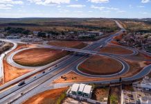 BR-135/MG terá operação especial para o feriado de 1º de Maio BR-135/MG terá operação especial para o feriado de 1º de Maio