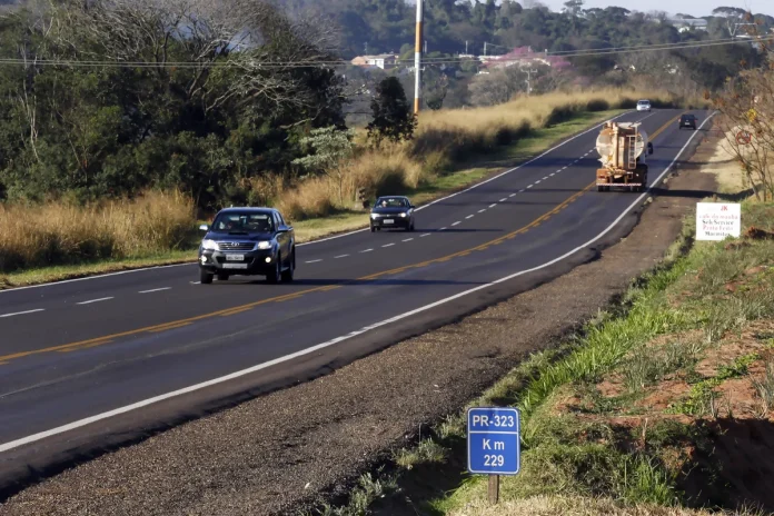 Contratos de concessão de lotes paranaenses serão assinados, nesta segunda (28) Contratos de concessão de lotes paranaenses serão assinados, nesta segunda (28)