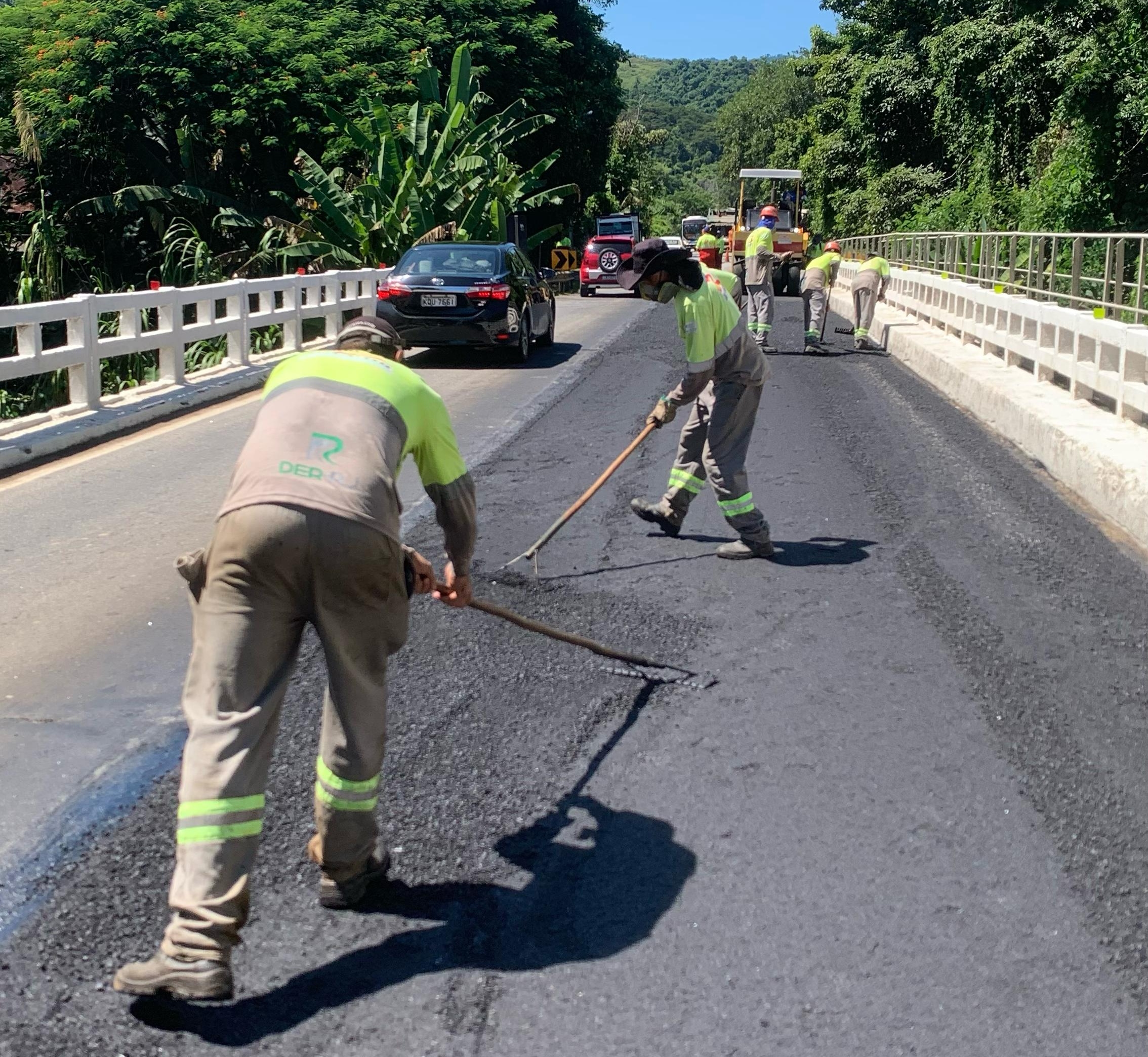 RJ-116 está com sistema 'Pare-e-Siga' na região de Cachoeiras de Macacu