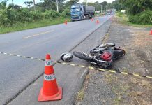 Motoqueiro atropela a mata usuário envolvido em acidente na SC-114 Motoqueiro atropela a mata usuário envolvido em acidente na SC-114