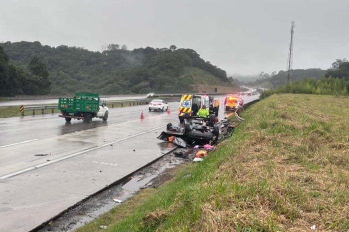 Acidente no Rodoanel Mário Covas deixa 4 mortos da mesma família, em SP Acidente no Rodoanel Mário Covas deixa 4 mortos da mesma família, em SP