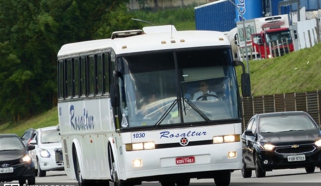 Acidente entre ônibus e carro deixa 1 morto e 3 feridos na MG-446, em Muzambinho