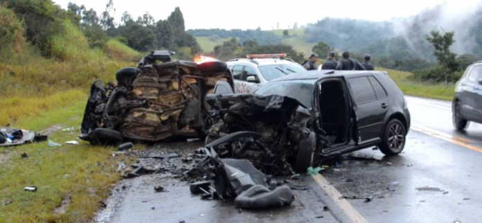 Casal e dois jovens morrem em acidente na SP-287, em Piraju Casal e dois jovens morrem em acidente na SP-287, em Piraju
