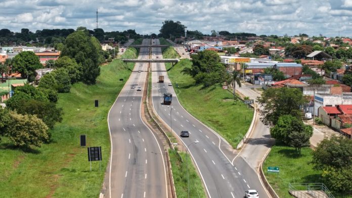 Concessionária inicia Plano de 100 dias no trecho da BR-060/GO e BR-452/GO Concessionária inicia Plano de 100 dias no trecho da BR-060/GO e BR-452/GO