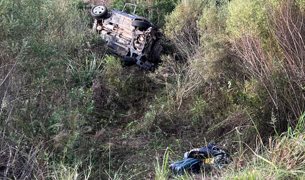 Três pessoas morrem em acidente na rodovia BR-293/RS, em Sant'Ana do Livramento, na fronteira Oeste do Rio Grande do Sul. Três pessoas morrem em acidente na rodovia BR-293/RS, em Sant'Ana do Livramento, na fronteira Oeste do Rio Grande do Sul.