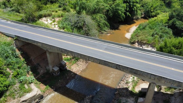 Rodovia Marechal Rondon (SP-300) será interditada totalmente, nesta sábado (10), entre Conchas e Bofete, a partir das 22 horas. Rodovia Marechal Rondon (SP-300) será interditada totalmente, nesta sábado (10), entre Conchas e Bofete, a partir das 22 horas.